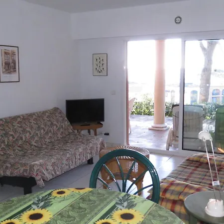 Appartement 2 Pieces Avec Jardin, Garage Et Piscine A - Fr-1-780-45 Sainte-Maxime