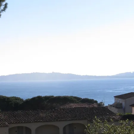 2 Pieces Avec Piscine Et Garage, Animaux Acceptes A - Fr-1-780-45 Apartment