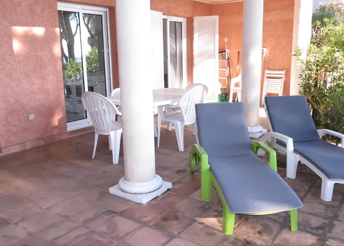 2 Pièces Avec Jardin, Garage Et Piscine à - Fr-1-780-45 Appartamento *