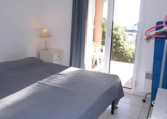 2 Pieces Avec Piscine Et Garage, Animaux Acceptes A - Fr-1-780-45 Διαμέρισμα *