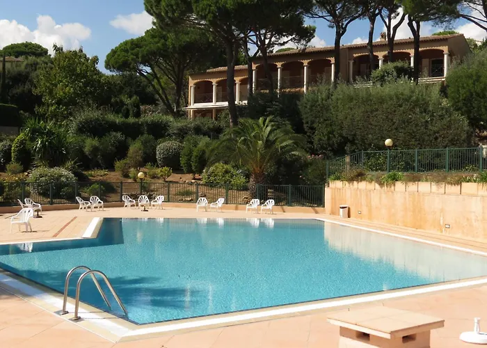 Appartamento 2 Pièces Avec Jardin, Garage Et Piscine à - Fr-1-780-45 Sainte-Maxime