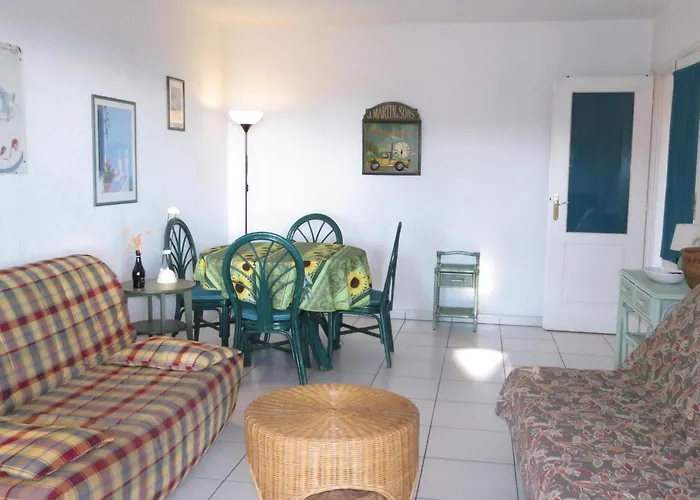 2 Pièces Avec Jardin, Garage Et Piscine à - Fr-1-780-45 Appartamento