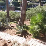 2 Pièces Avec Jardin, Garage Et Piscine à - Fr-1-780-45 Apartamento Sainte-Maxime