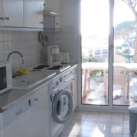 Appartement 2 Pieces Avec Jardin, Garage Et Piscine A - Fr-1-780-45