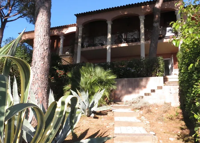 2 Pieces Avec Piscine Et Garage, Animaux Acceptes A - Fr-1-780-45 Apartament Sainte-Maxime